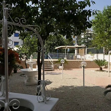 Apartment Domus Luna Sorrento